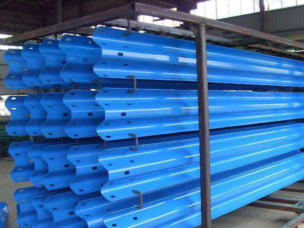 Spray plastic guardrail board图片3